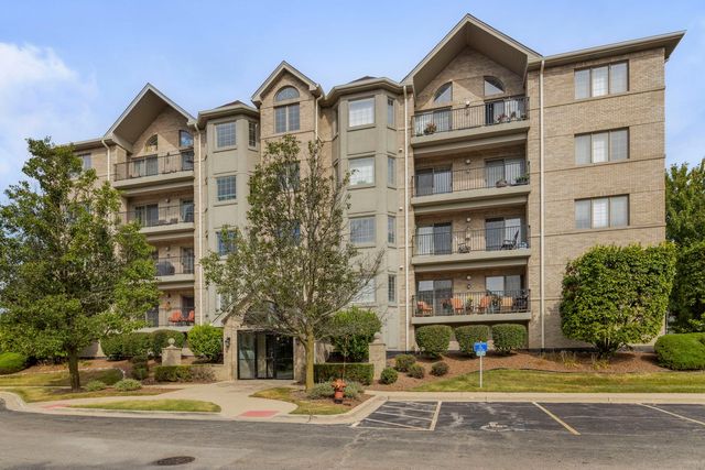 8505 Woodward Avenue 202, Woodridge, IL 60517