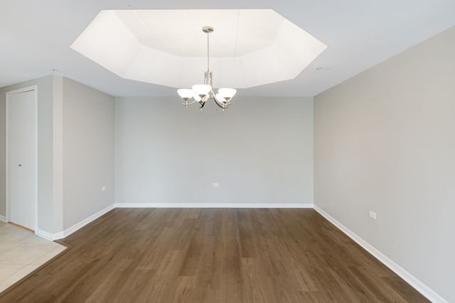 8505 Woodward Avenue 202, Woodridge, IL 60517