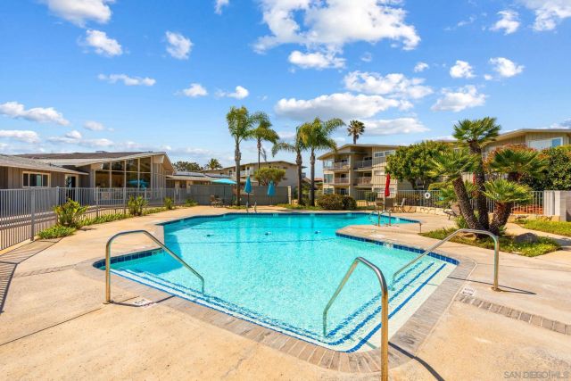 652 E Solana Circle, Solana Beach, CA 92075