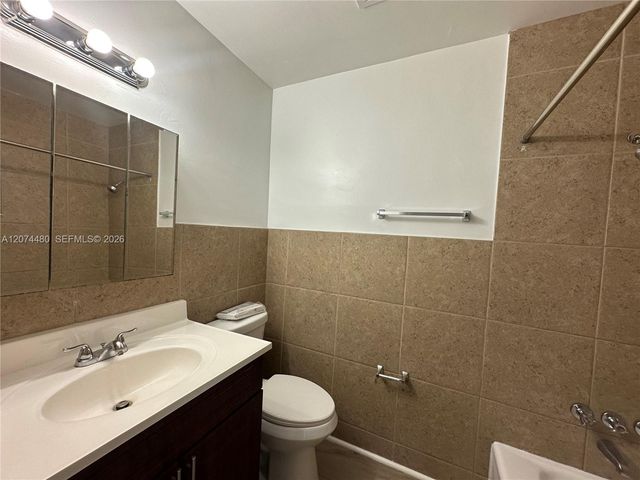 110 NE 19th Avenue 12A, Deerfield Beach, FL 33441