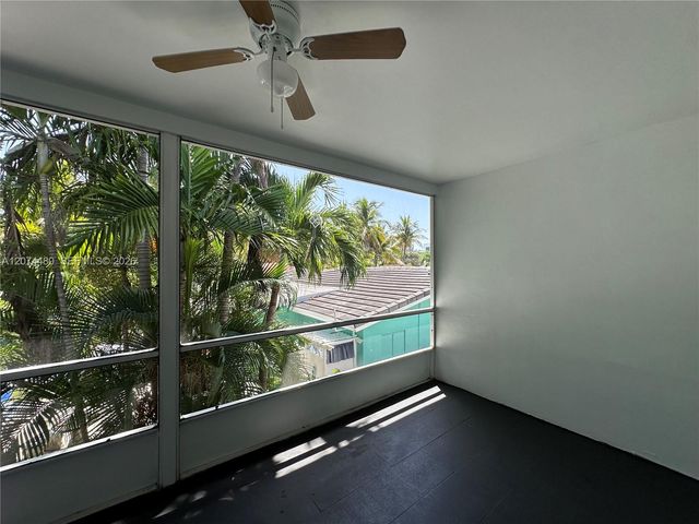 110 NE 19th Avenue 12A, Deerfield Beach, FL 33441