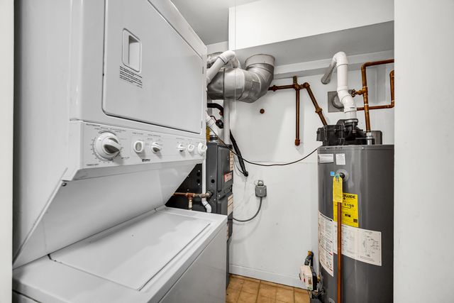 6419 S Kenwood Avenue, Chicago, IL 60637