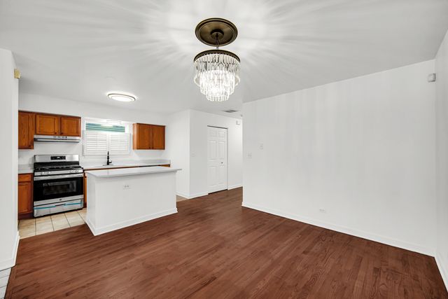 6419 S Kenwood Avenue, Chicago, IL 60637