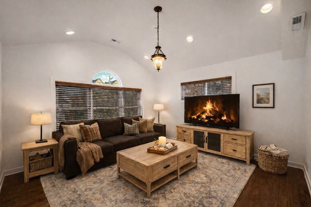 6419 S Kenwood Avenue, Chicago, IL 60637