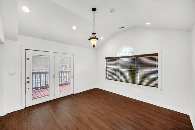 6419 S Kenwood Avenue, Chicago, IL 60637