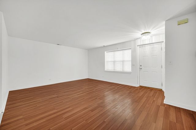 6419 S Kenwood Avenue, Chicago, IL 60637