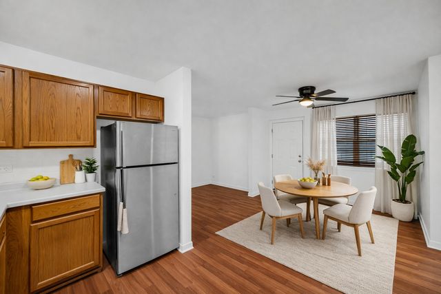 6419 S Kenwood Avenue, Chicago, IL 60637