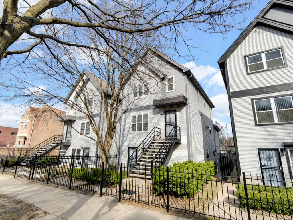 6419 S Kenwood Avenue, Chicago, IL 60637