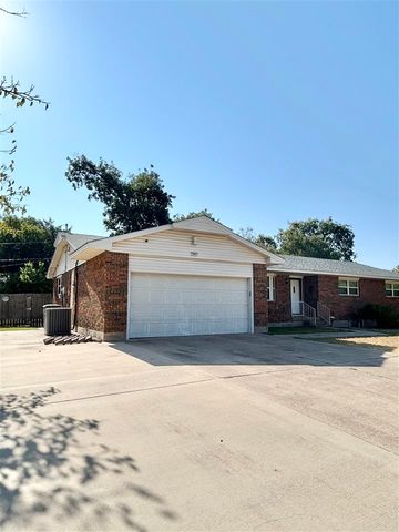 505 NW 40th, Lawton, OK 73505