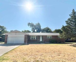 505 NW 40th, Lawton, OK 73505