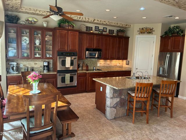 929 E DERBY Drive, Tempe, AZ 85284