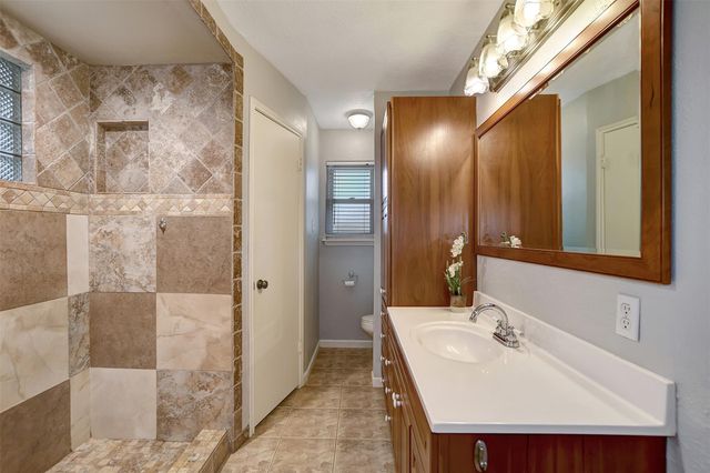 15642 Meadow Village Drive, Houston, TX 77095
