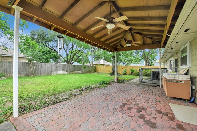 15642 Meadow Village Drive, Houston, TX 77095