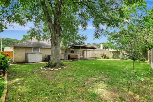 15642 Meadow Village Drive, Houston, TX 77095