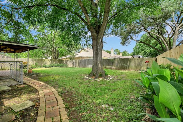 15642 Meadow Village Drive, Houston, TX 77095