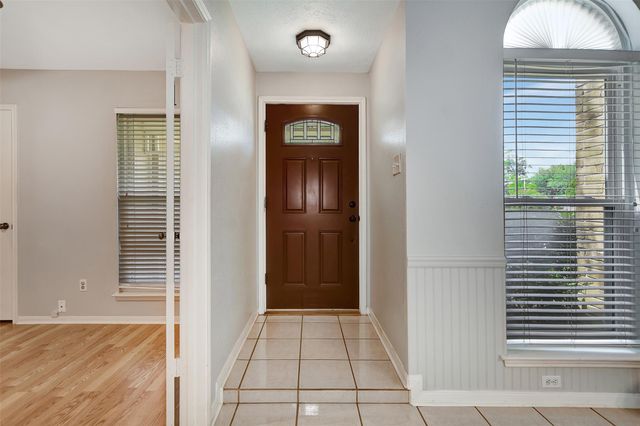 15642 Meadow Village Drive, Houston, TX 77095