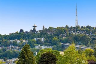 4416 Midvale Avenue N, Seattle, WA 98103