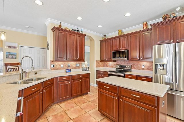 1638 MIRA LAGO CIRCLE, Ruskin, FL 33570
