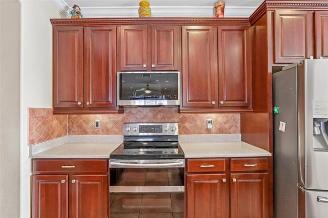 1638 MIRA LAGO CIRCLE, Ruskin, FL 33570