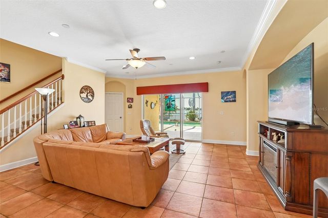 1638 MIRA LAGO CIRCLE, Ruskin, FL 33570