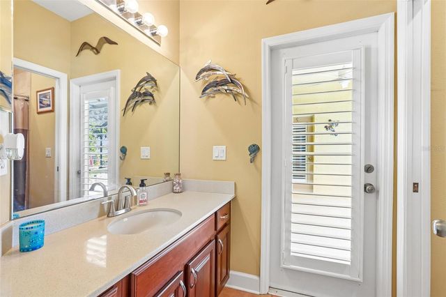1638 MIRA LAGO CIRCLE, Ruskin, FL 33570