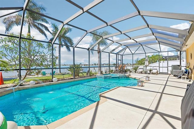1638 MIRA LAGO CIRCLE, Ruskin, FL 33570
