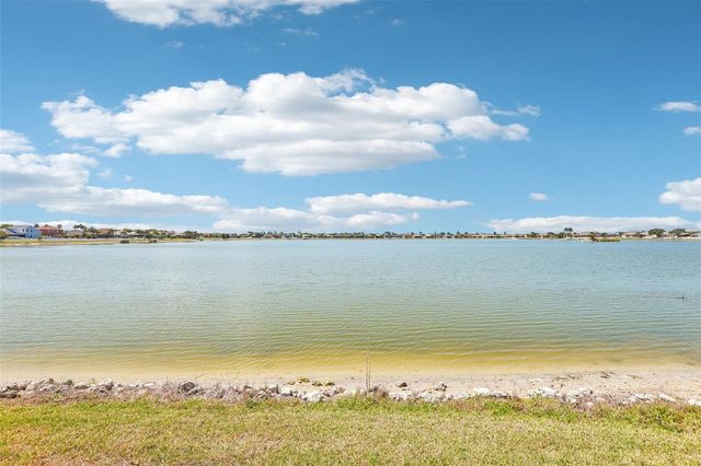 1638 MIRA LAGO CIRCLE, Ruskin, FL 33570