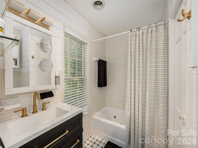 403 Cherokee Road, Asheville, NC 28804