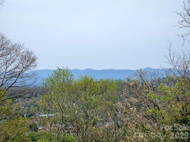 403 Cherokee Road, Asheville, NC 28804