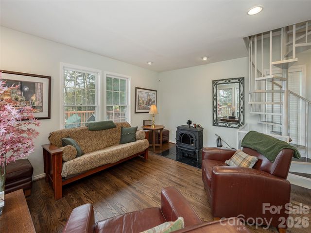 403 Cherokee Road, Asheville, NC 28804
