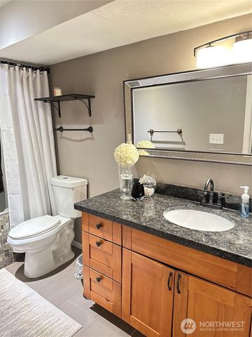 1723 SW 324th Street, Federal Way, WA 98023