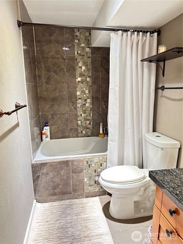 1723 SW 324th Street, Federal Way, WA 98023