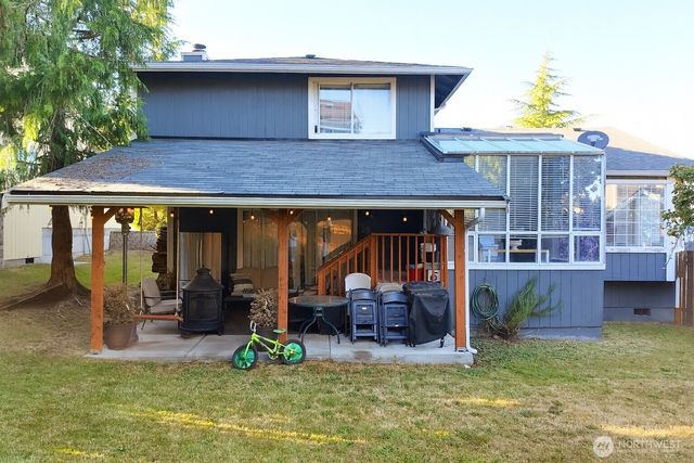 1723 SW 324th Street, Federal Way, WA 98023