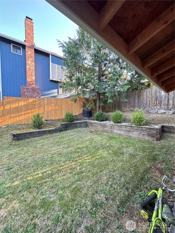 1723 SW 324th Street, Federal Way, WA 98023