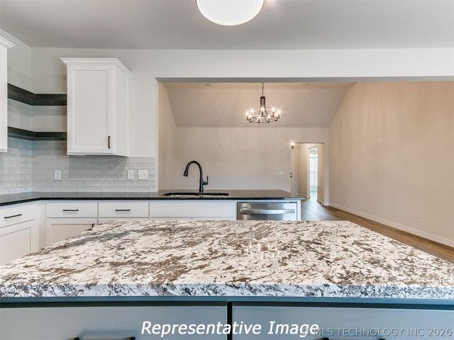 7617 E 89th Street North, Owasso, OK 74055