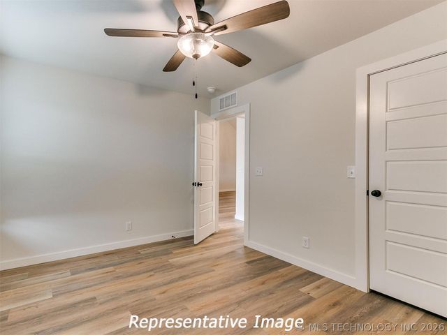 7617 E 89th Street North, Owasso, OK 74055