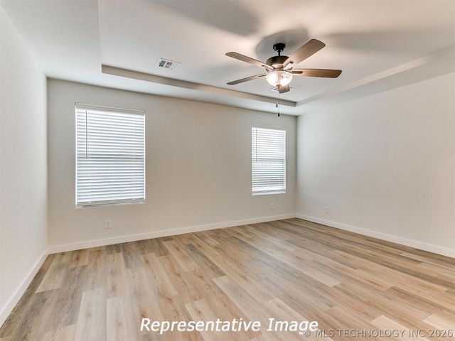 7617 E 89th Street North, Owasso, OK 74055