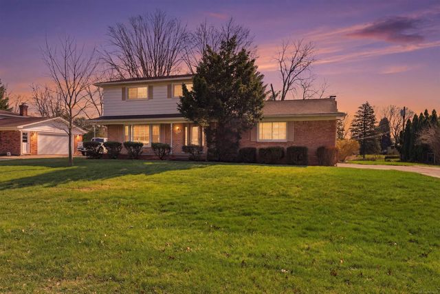 53236 Bancroft Drive, Shelby Twp, MI 48316