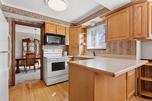 53236 Bancroft Drive, Shelby Twp, MI 48316