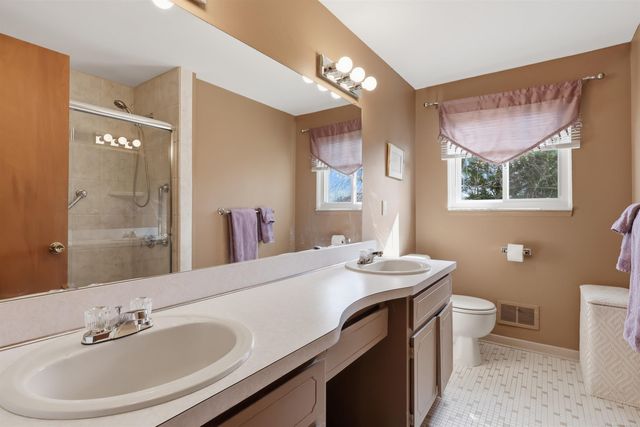 53236 Bancroft Drive, Shelby Twp, MI 48316