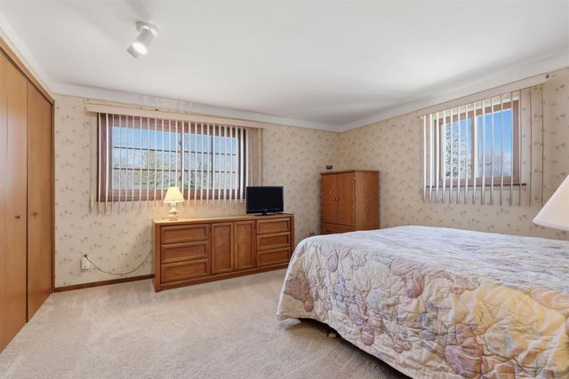 53236 Bancroft Drive, Shelby Twp, MI 48316