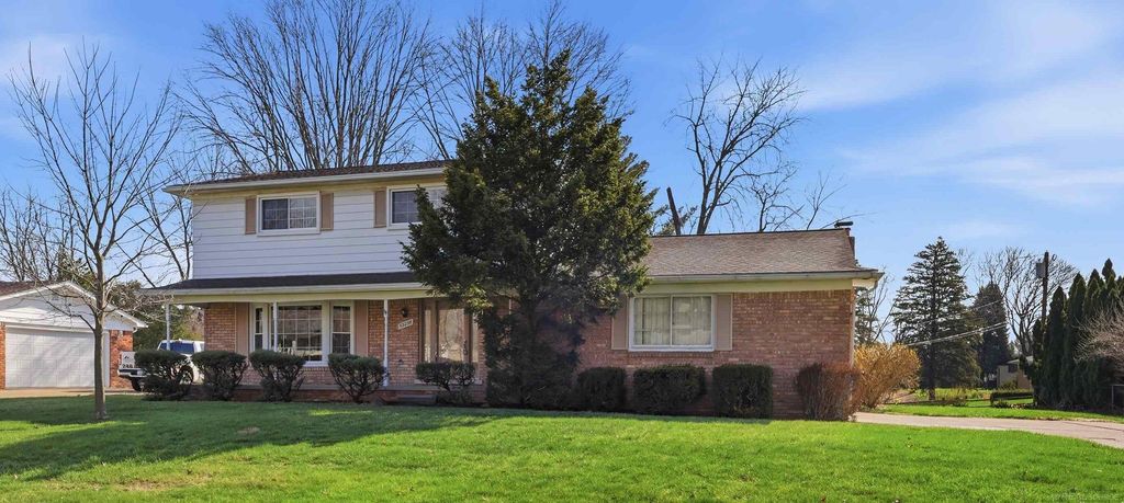 53236 Bancroft Drive, Shelby Twp, MI 48316