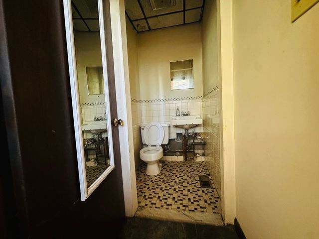 77 Forest Street, Watertown, MA 02472