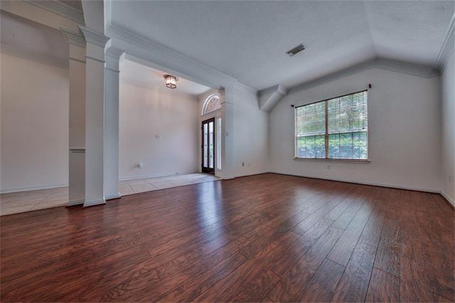 13803 Sherburn Manor Drive, Cypress, TX 77429