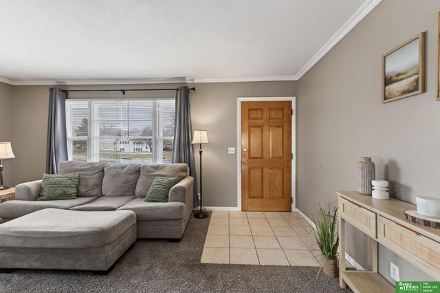 9253 Tomahawk Boulevard, Omaha, NE 68134