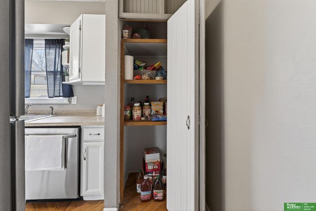 9253 Tomahawk Boulevard, Omaha, NE 68134