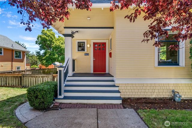 943 NW 60th Street, Seattle, WA 98107