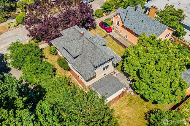 943 NW 60th Street, Seattle, WA 98107