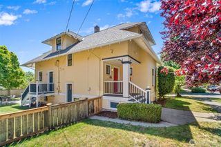 943 NW 60th Street, Seattle, WA 98107