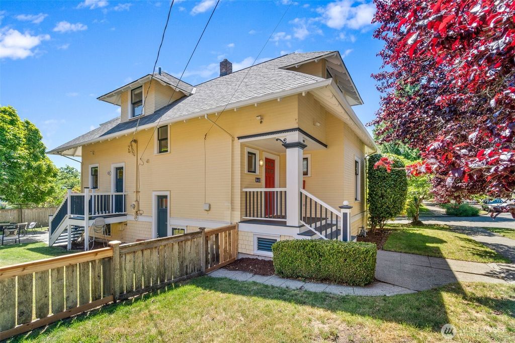 943 NW 60th Street, Seattle, WA 98107